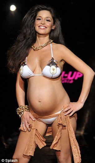 Беременная” мода в Милане
