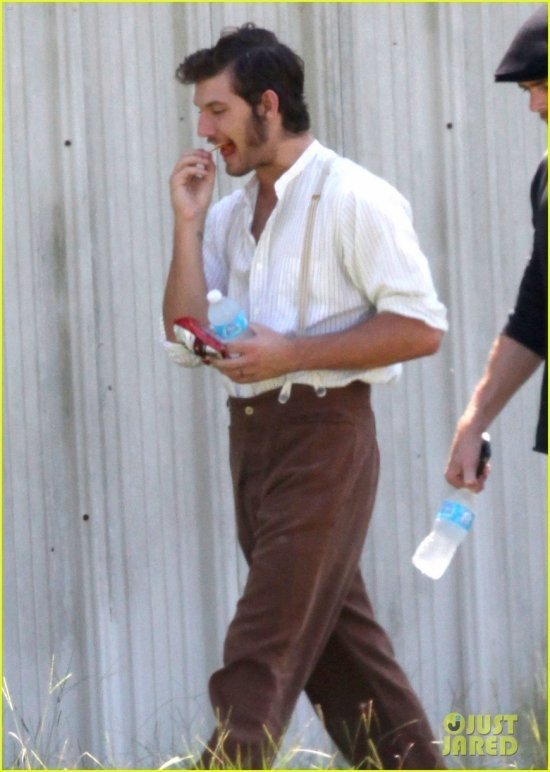 Алекс Петтифер