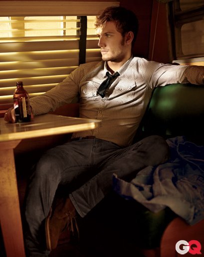 Алекс Петтифер