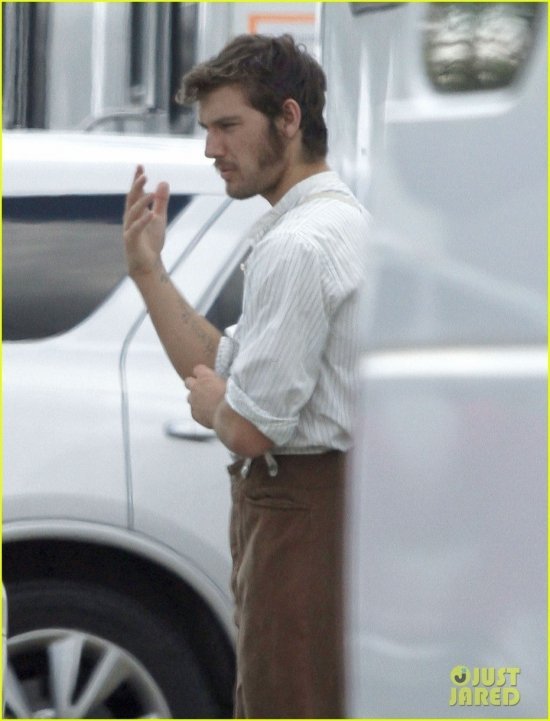 Алекс Петтифер