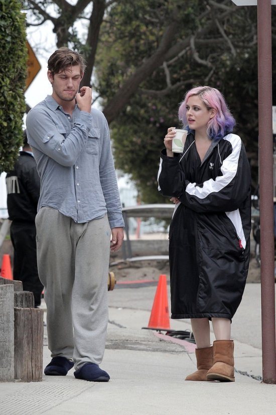 Алекс Петтифер