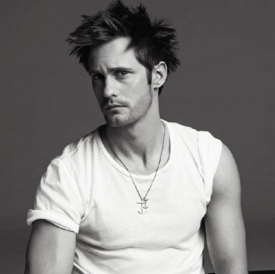 Александр Скарсгард для VMan