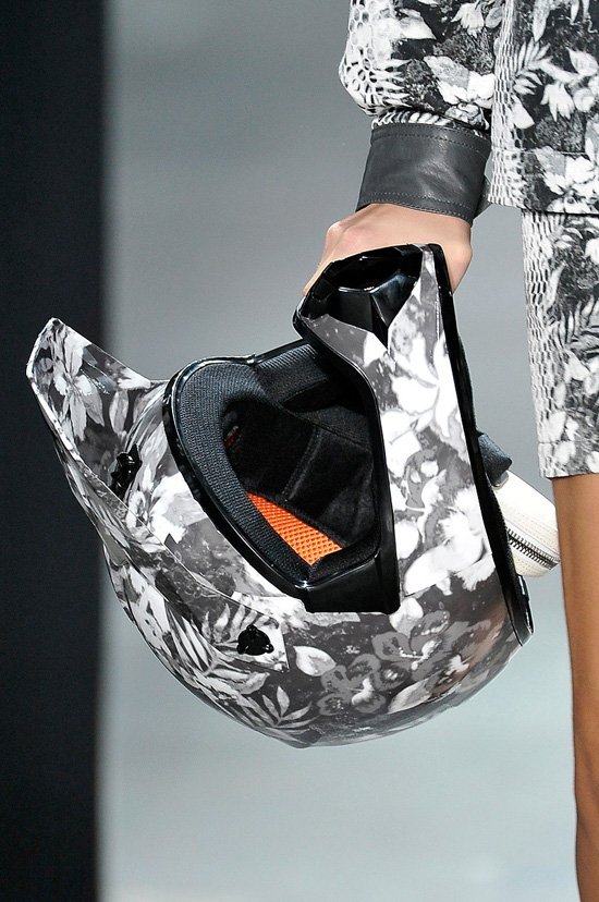 Александр Ванг