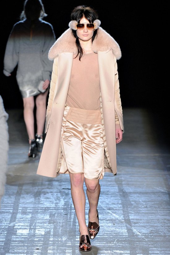 Александр Ванг