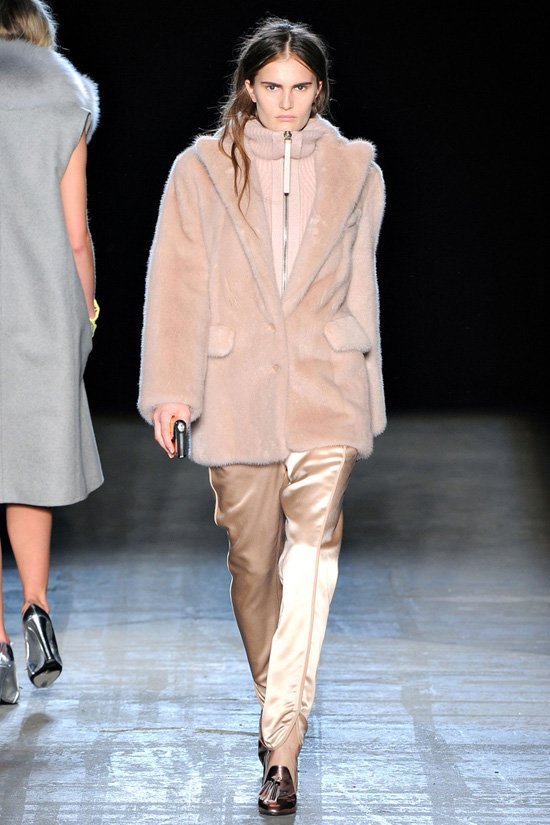 Александр Ванг