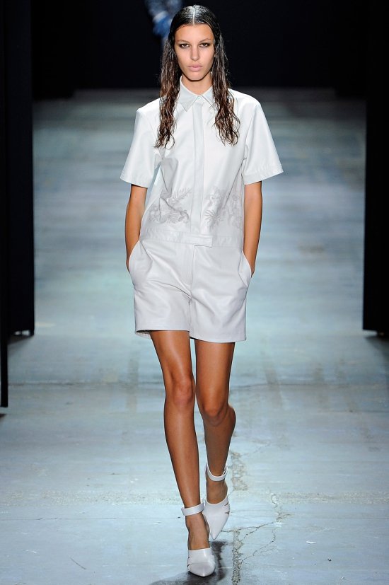 Александр Ванг