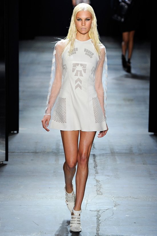 Александр Ванг