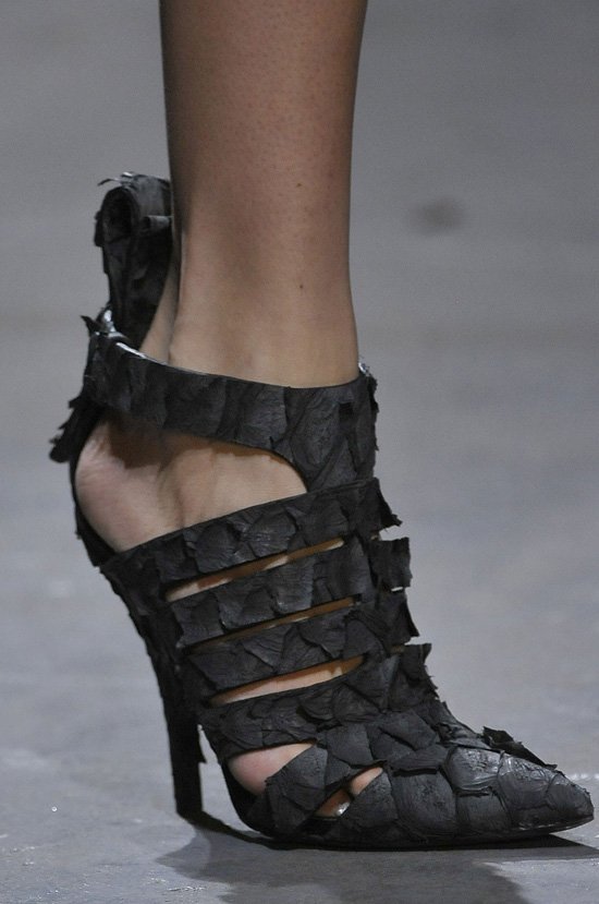 Александр Ванг