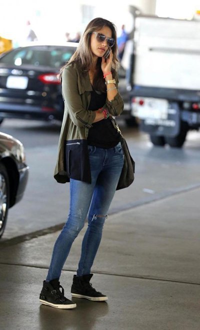 Алессандра Амбросио