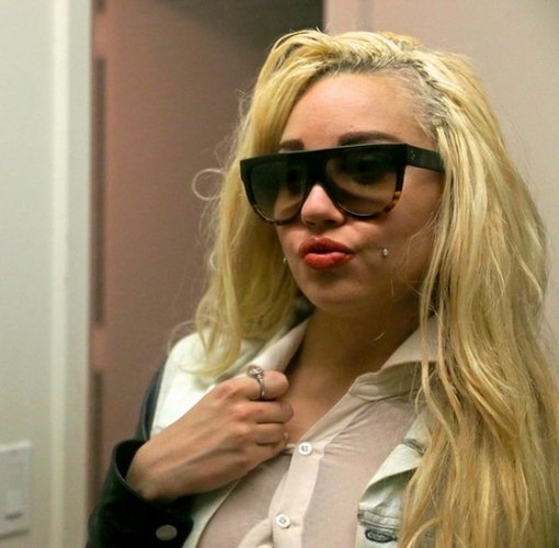 Аманда Байнс