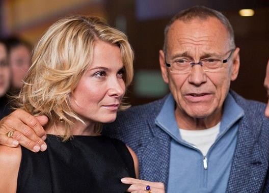 Андрей Кончаловский и Юлия Высоцкая сняли квартиру рядом с