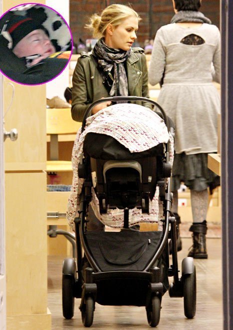 Анна Пакуин