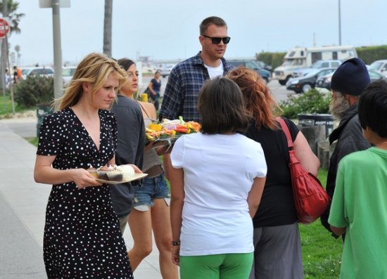 Анна Пакуин