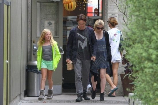 Анна Пакуин и Стивен Мойер