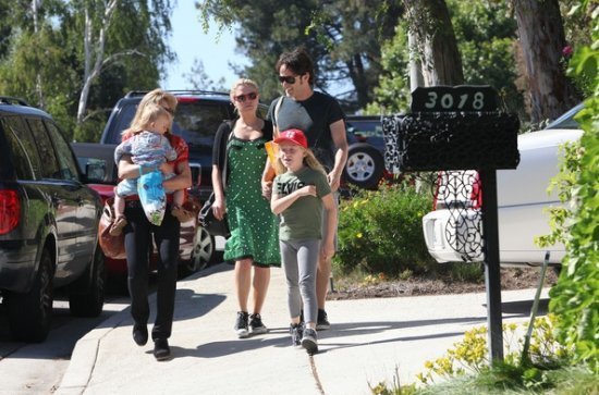 Анна Пакуин и Стивен Мойер