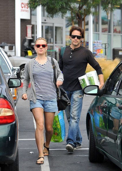 Анна Пакуин и Стивен Мойер