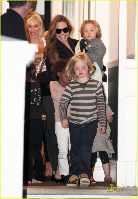 Анжелина Джоли