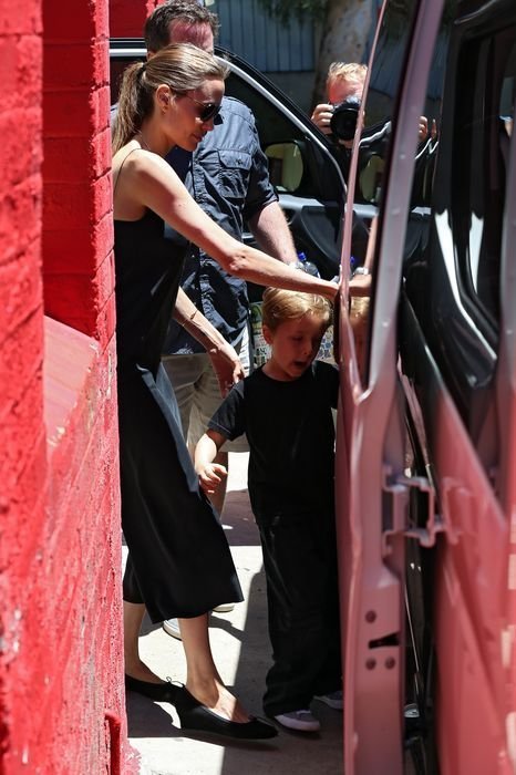 Анжелина Джоли