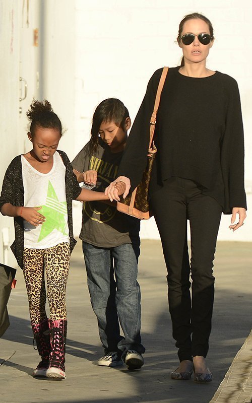 Анжелина Джоли