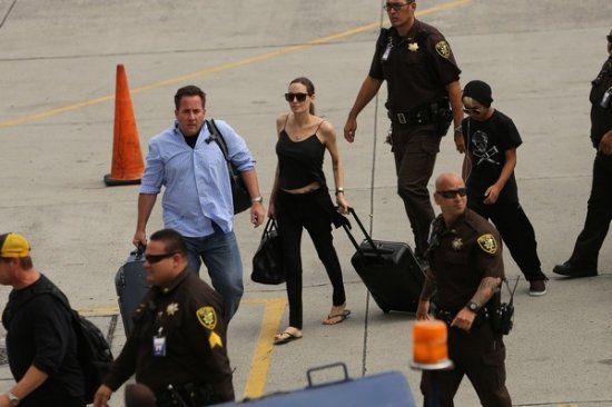 Анжелина Джоли