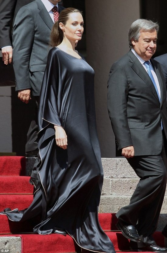 Анжелина Джоли