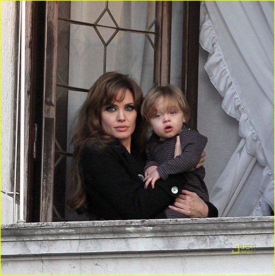 Анжелина Джоли