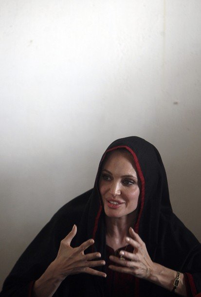 Анжелина Джоли