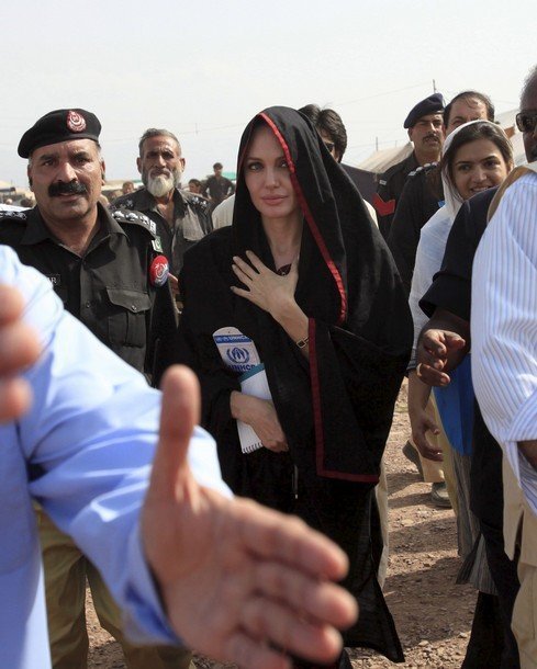 Анжелина Джоли