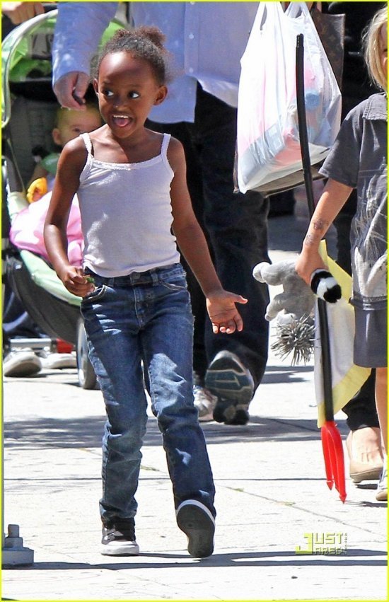 Анжелина Джоли