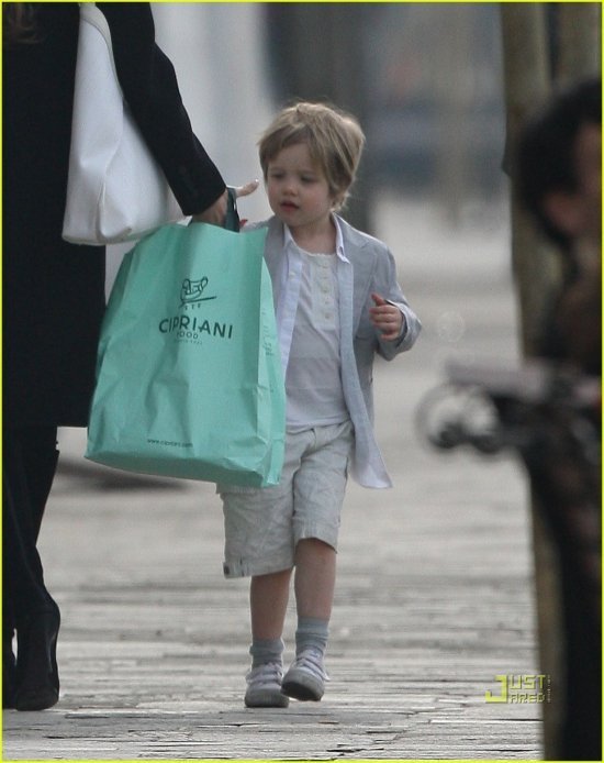 Анжелина Джоли