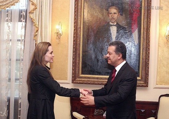 Анжелина Джоли