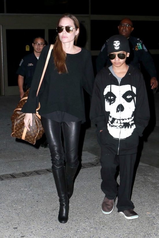 Анжелина Джоли