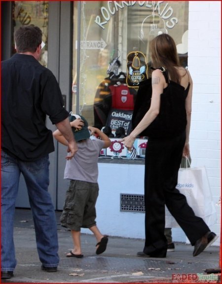 Анжелина Джоли