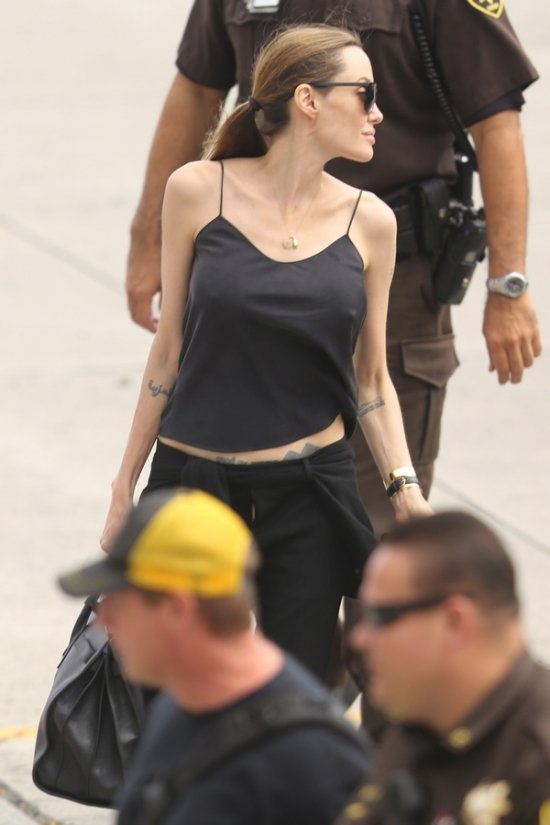 Анжелина Джоли