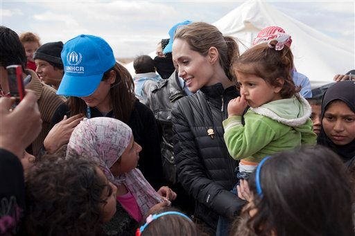 Анжелина Джоли