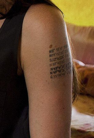 Анжелина Джоли