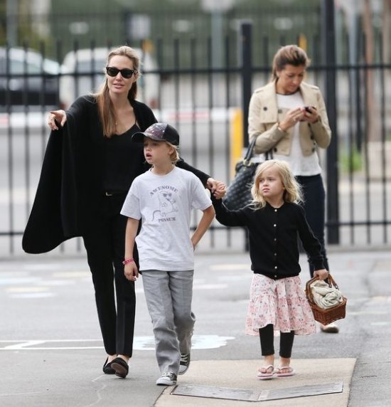 Анжелина Джоли