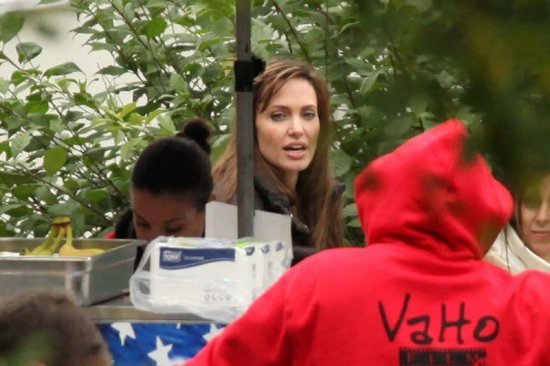 Анжелина Джоли