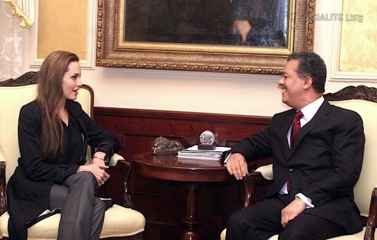 Анжелина Джоли