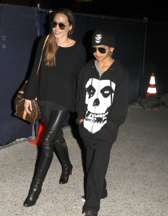 Анжелина Джоли