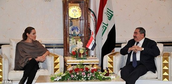 Анжелина Джоли