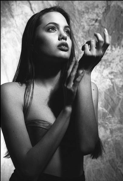 Анжелина Джоли