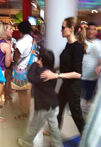 Анжелина Джоли