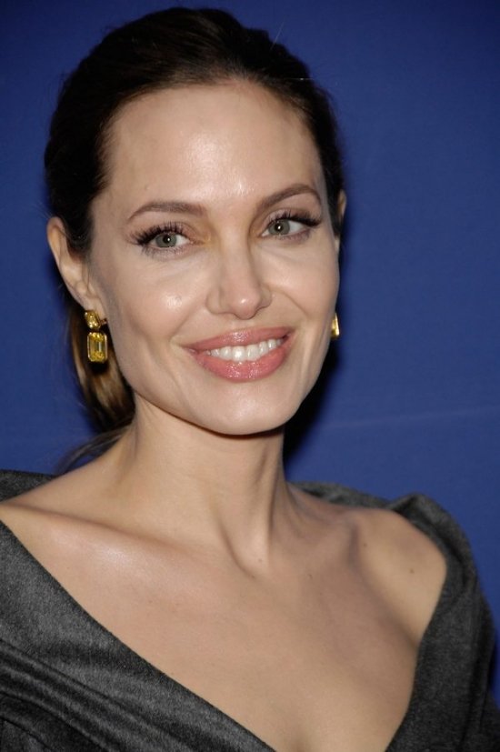 Анжелина Джоли