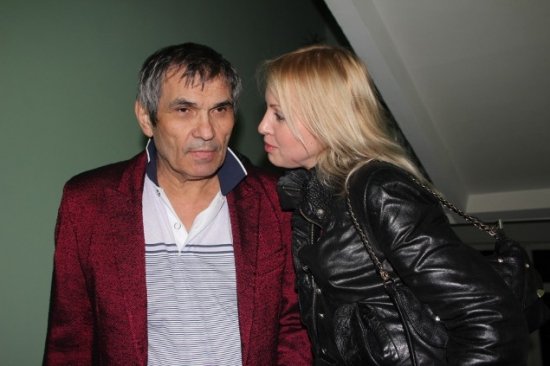 Бари Алибасов