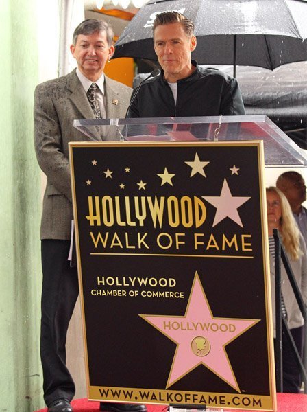 Брайан Адамс