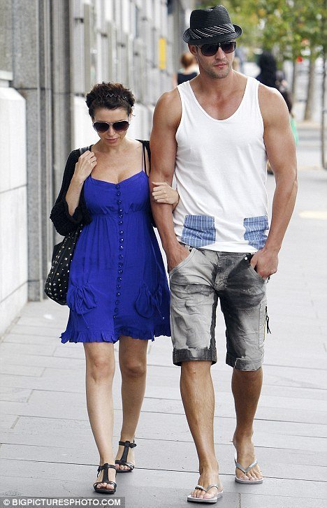 Данни Миноуг