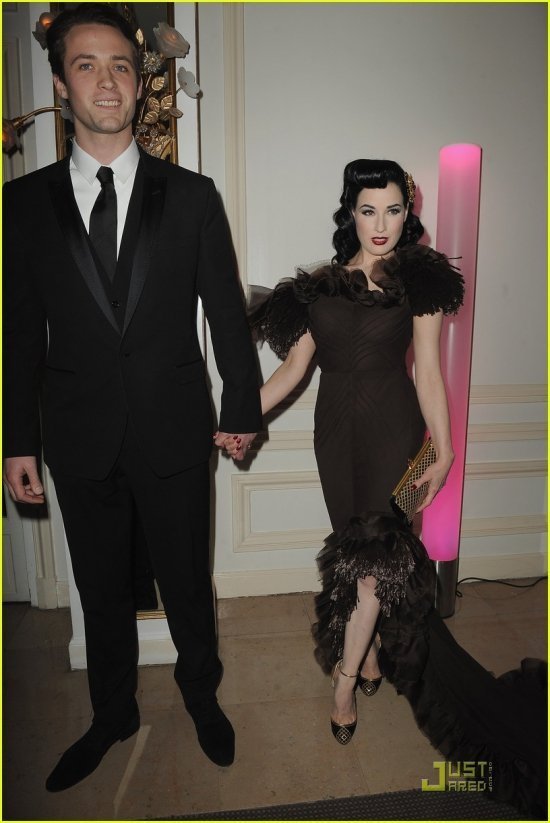 Дита Фон Тиз2