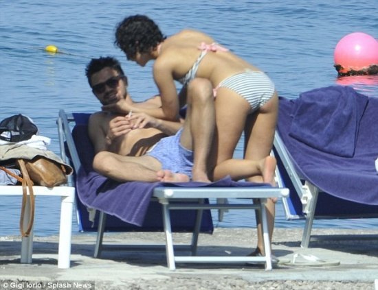 Доминик Купер