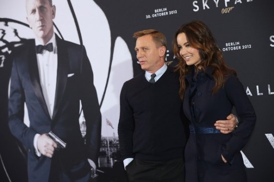 Джеймс Бонд